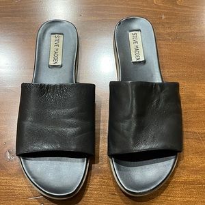 Black Steve Madden Slides - Size 7